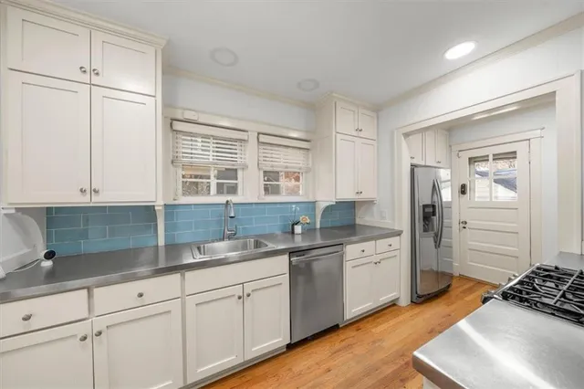 $475,000 | 222 West 70th Street, Kansas City, MO 64113