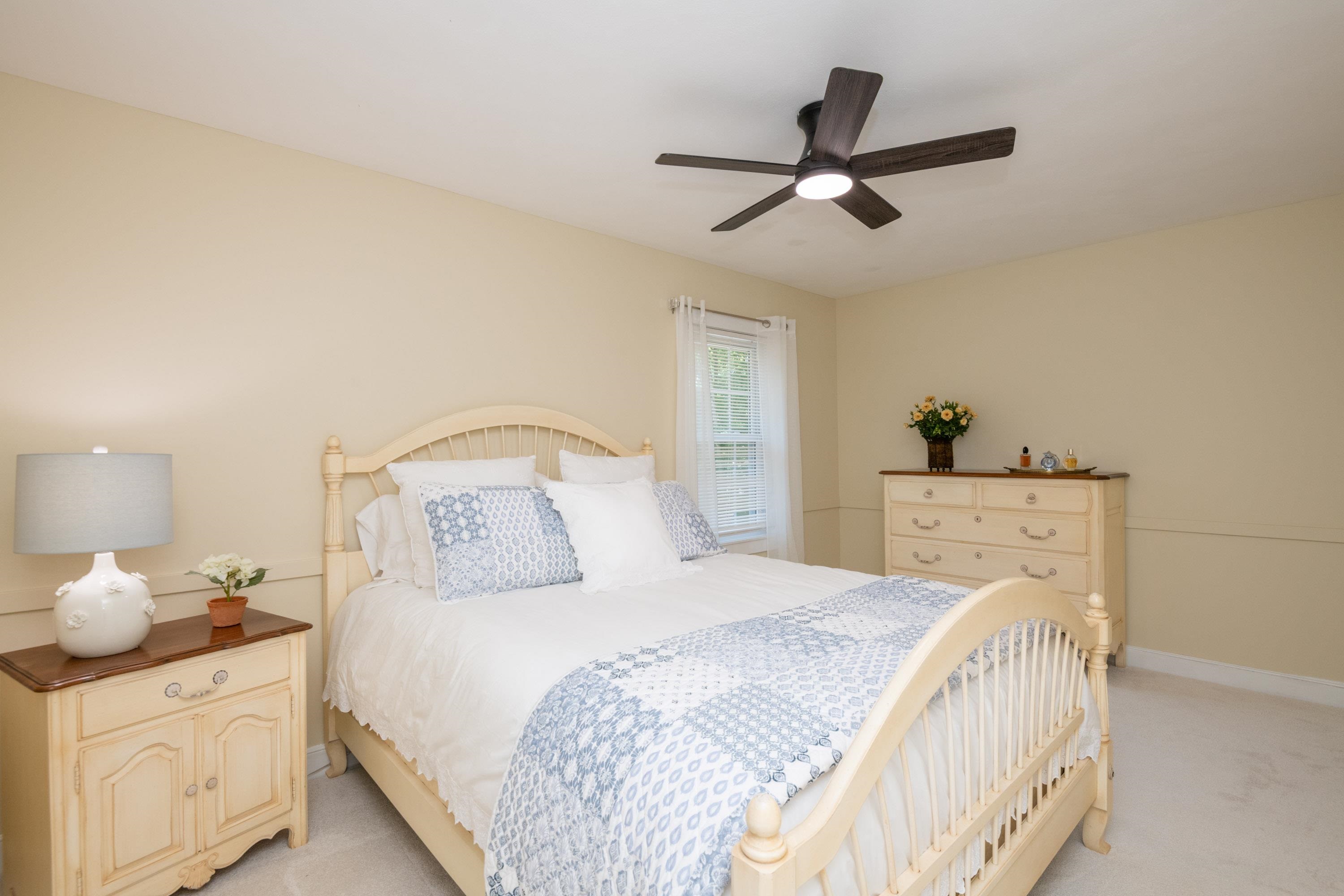 8 Coventry Lane Derry, NH 03038 - Photo 35 of 60