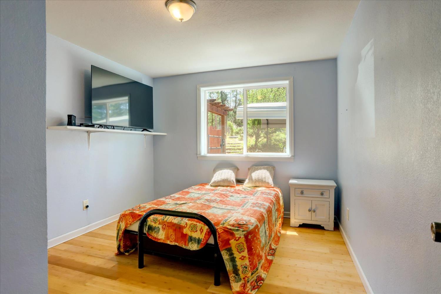 11823 Lost Ranch Way Nevada City, CA 95959 - Photo 41 of 78 Apartment Bedroom 2