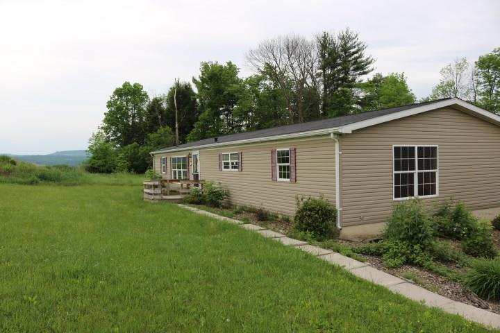 2212 Spring Road Punxsutawney, PA 15767 - Photo 1 of 13 Gallery Image 1