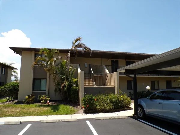 $149,000 | 4016 Oakview Drive, Unit J6, Punta Gorda, FL 33980