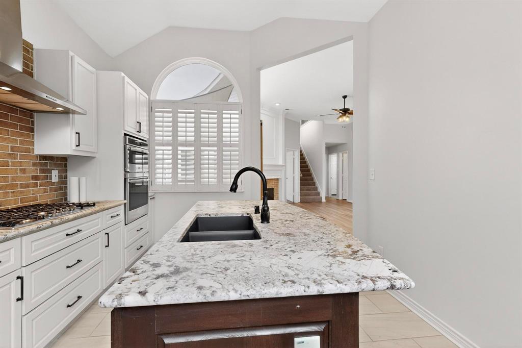 8707 Wellington Road Irving, TX 75063 - Photo 13 of 32