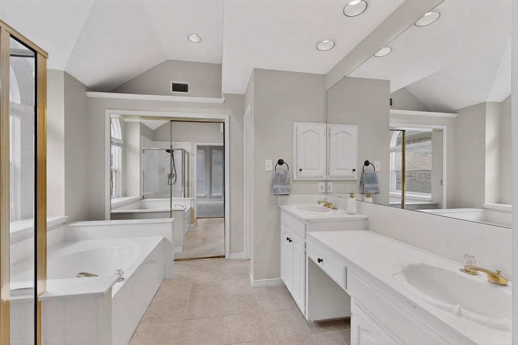 8707 Wellington Road Irving, TX 75063 - Photo 18 of 32