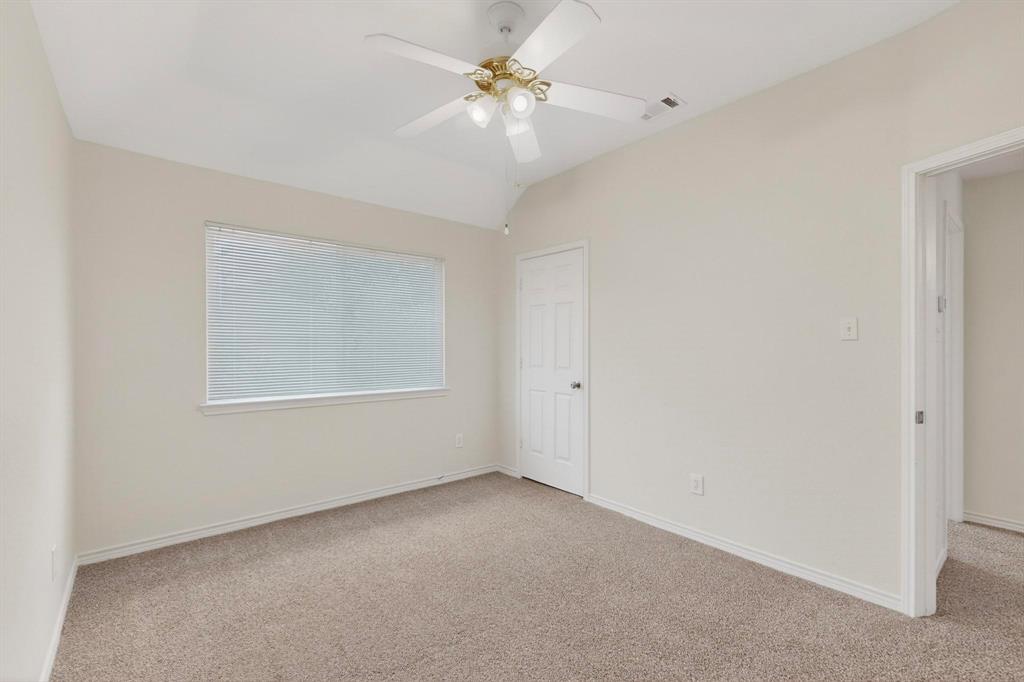 8707 Wellington Road Irving, TX 75063 - Photo 20 of 32