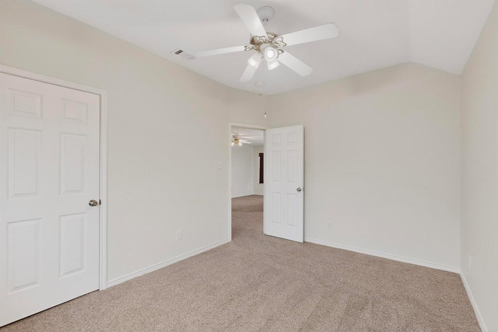 8707 Wellington Road Irving, TX 75063 - Photo 21 of 32