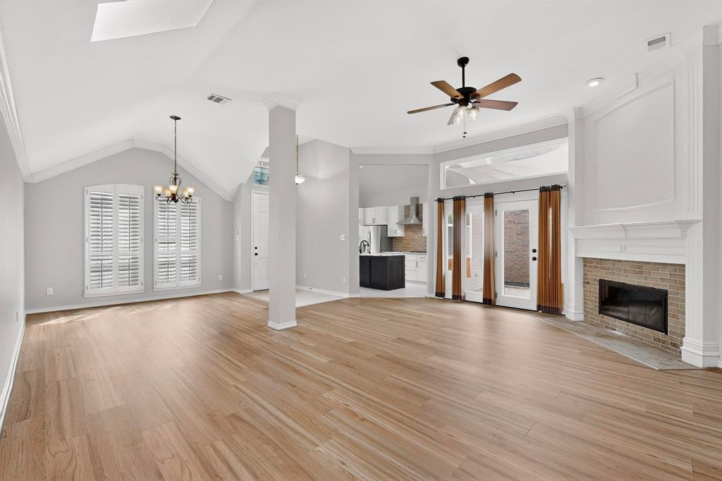 8707 Wellington Road Irving, TX 75063 - Photo 7 of 32