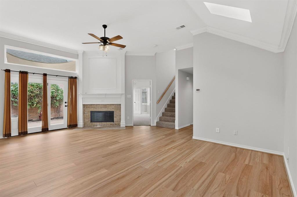 8707 Wellington Road Irving, TX 75063 - Photo 9 of 32