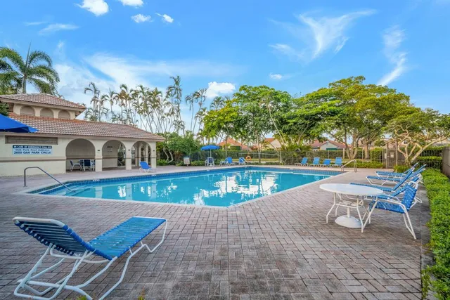 $685,000 | 9157 Magnolia Court, Davie, FL 33328