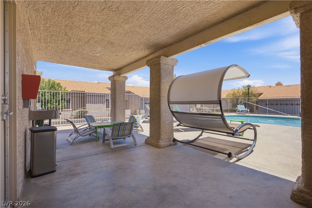 251 North Cimarron Road Las Vegas, NV 89145 - Photo 33 of 41