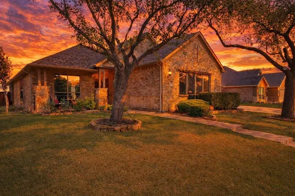 $429,990 | 917 White Porch Avenue, Forney, TX 75126