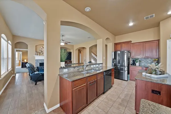 $429,990 | 917 White Porch Avenue, Forney, TX 75126