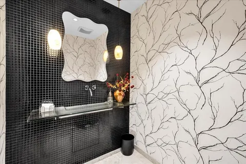 $3,950,000 | 1605 Ridgemore Drive, Palm Springs, CA 92264