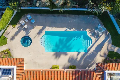 $3,950,000 | 1605 Ridgemore Drive, Palm Springs, CA 92264