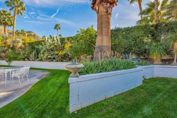 $3,950,000 | 1605 Ridgemore Drive, Palm Springs, CA 92264