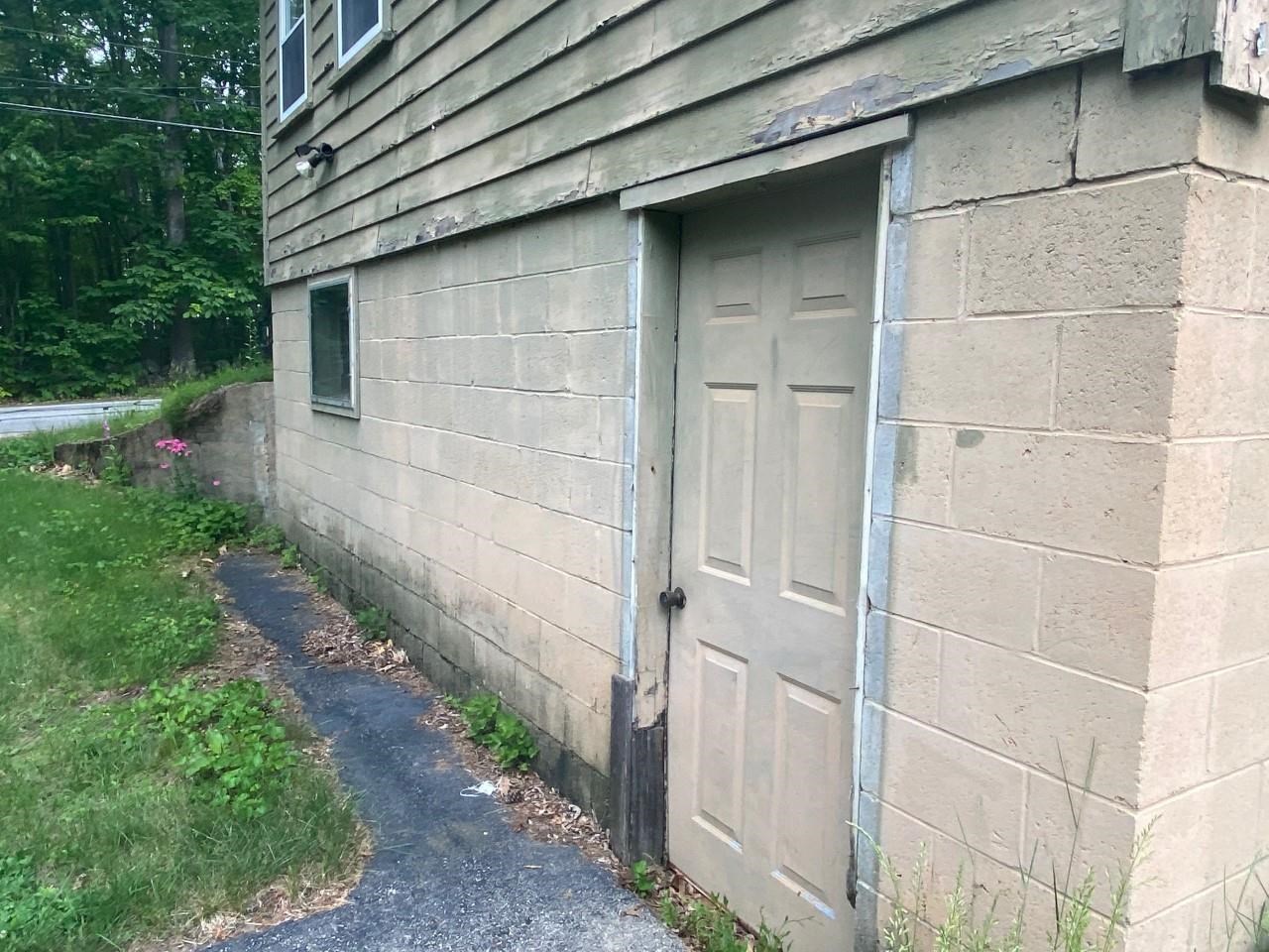 659 Borough Road Pembroke, NH 03275 - Photo 14 of 19