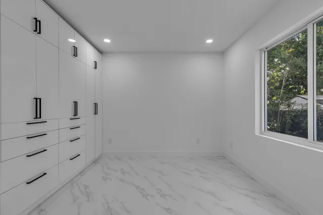 a view of walk in closet