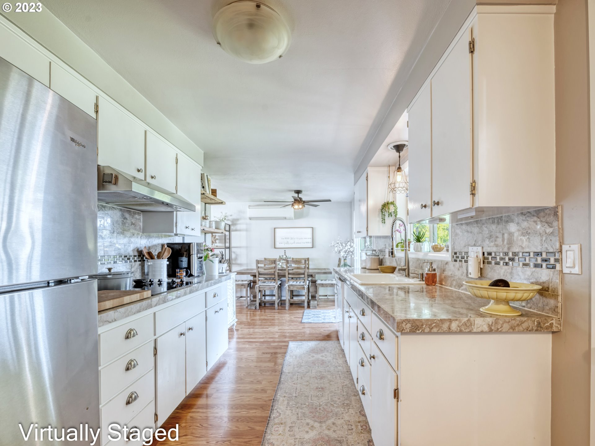 247 Estate Court Springfield, OR 97477 - Photo 12 of 36