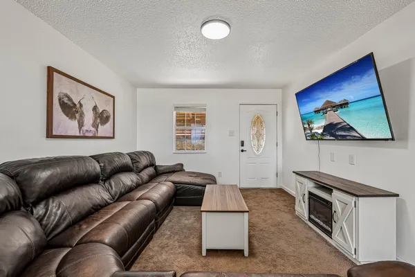 $220,000 | 8104 Bronco Lane, Lago Vista, TX 78645