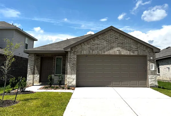 $2,100 | 5711 Vintage Oakmont Drive, Spring, TX 77373
