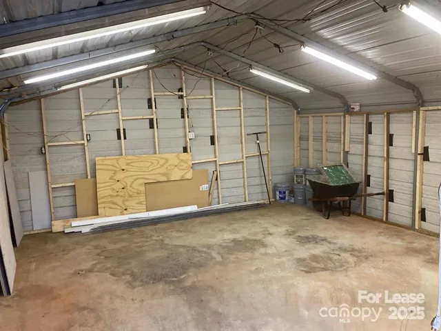 a view of backyard with tree