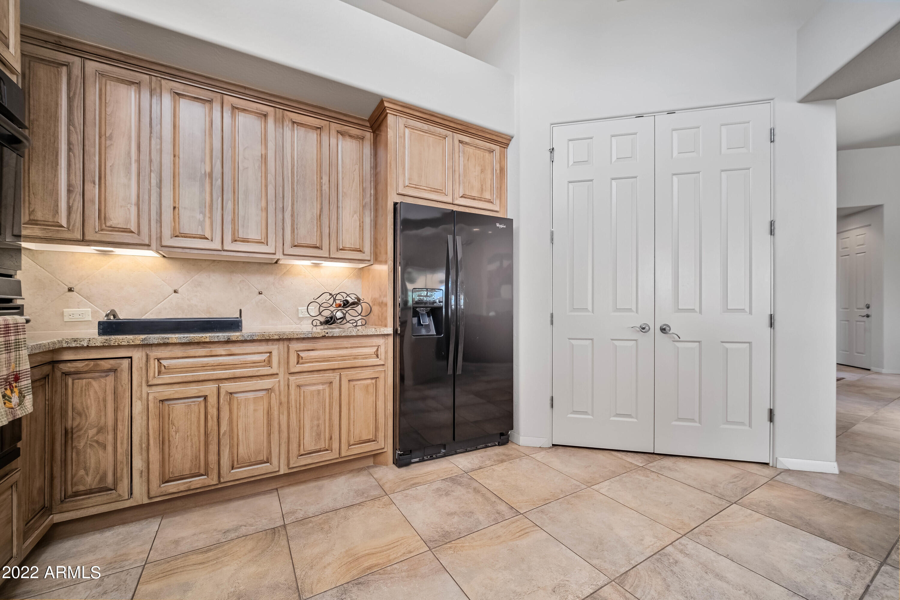 27925 North Walnut Creek Road Rio Verde, AZ 85263 - Photo 12 of 39 Under counter lighting