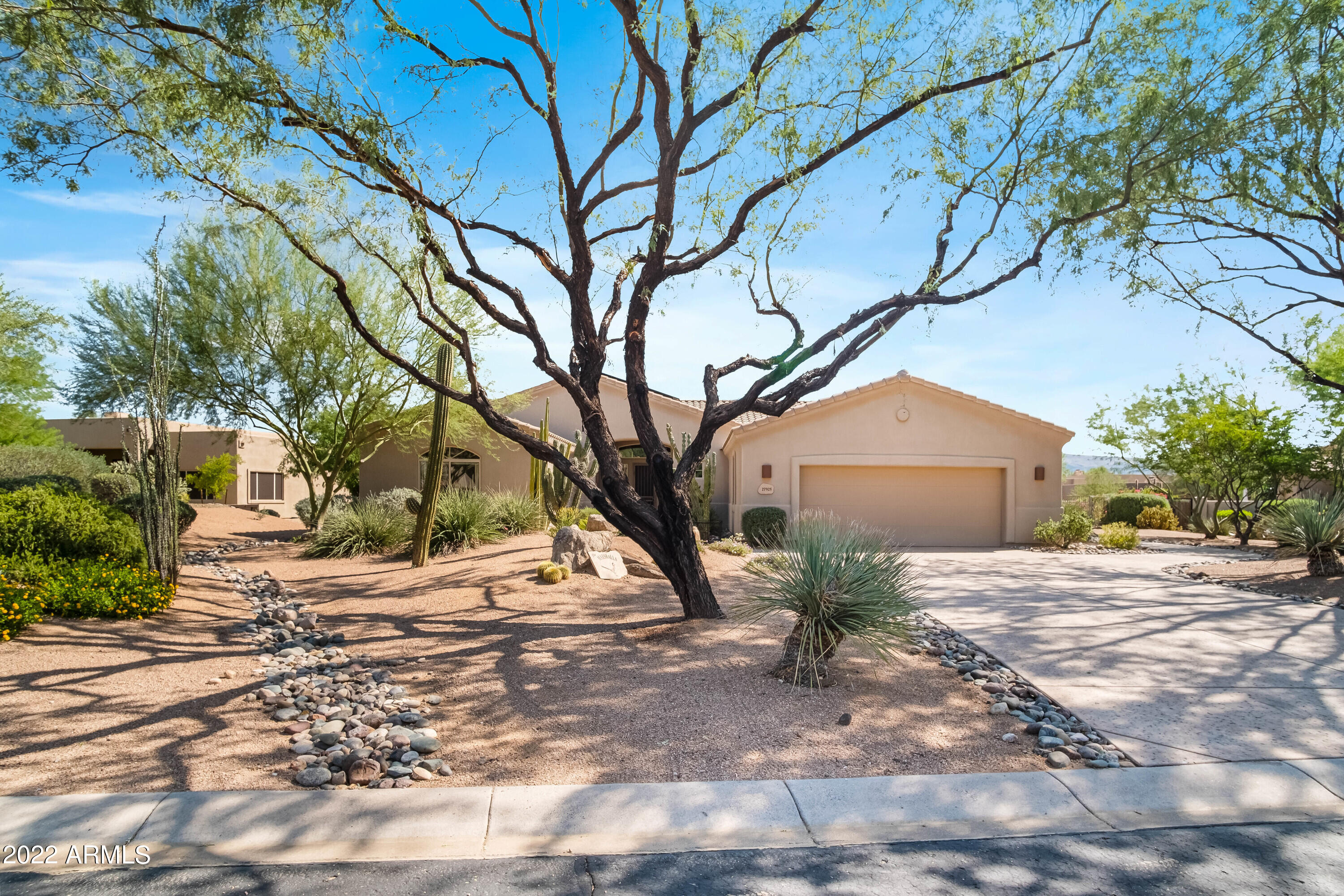 27925 North Walnut Creek Road Rio Verde, AZ 85263 - Photo 2 of 39 Front elevation