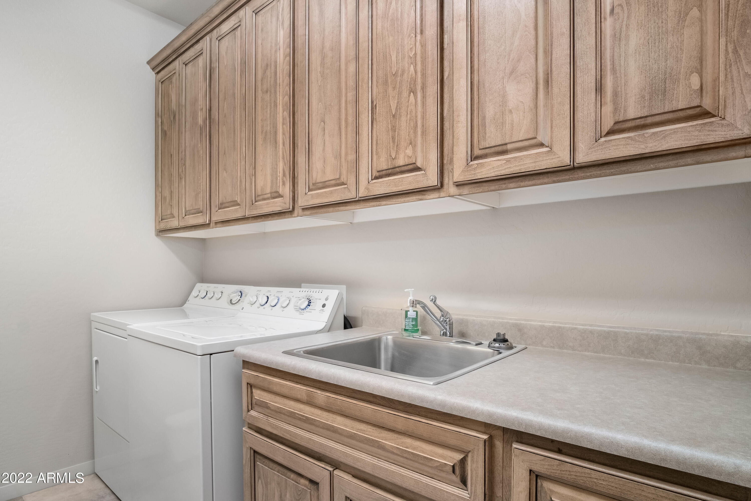 27925 North Walnut Creek Road Rio Verde, AZ 85263 - Photo 23 of 39 Laundry room