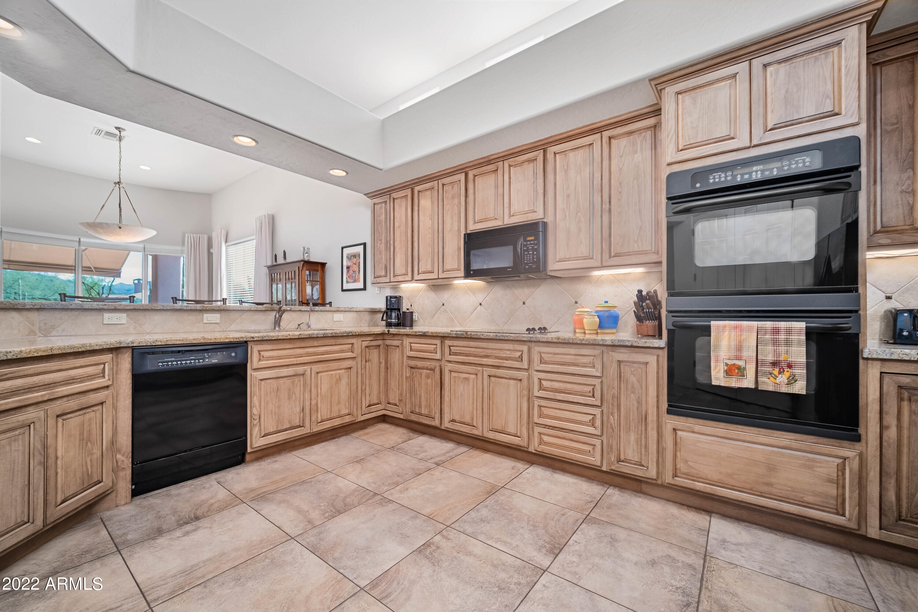 27925 North Walnut Creek Road Rio Verde, AZ 85263 - Photo 10 of 39 Double oven