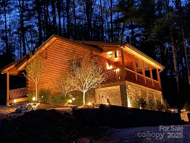 $950,000 | 458 Rio Verde Drive, Zirconia, NC 28790