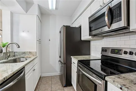 $305,000 | 1724 Old Metairie Street, Metairie, LA 70001