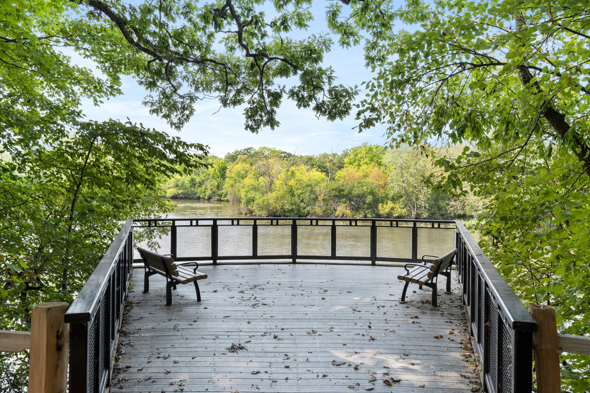 283 Ridley Street North Aurora, IL 60542 - Photo 34 of 40 a view of outdoor space with seating