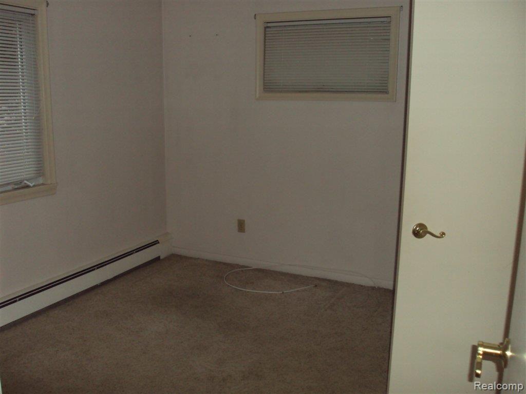 1629 Ridge Road Highland, MI 48356 - Photo 7 of 16 Bedroom 2.jpg