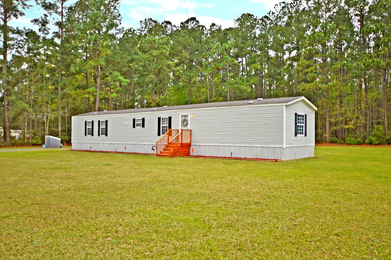 377 Old Grade Road Moncks Corner, SC 29461 - Photo 3 of 16 377 Old Grade Rd 25