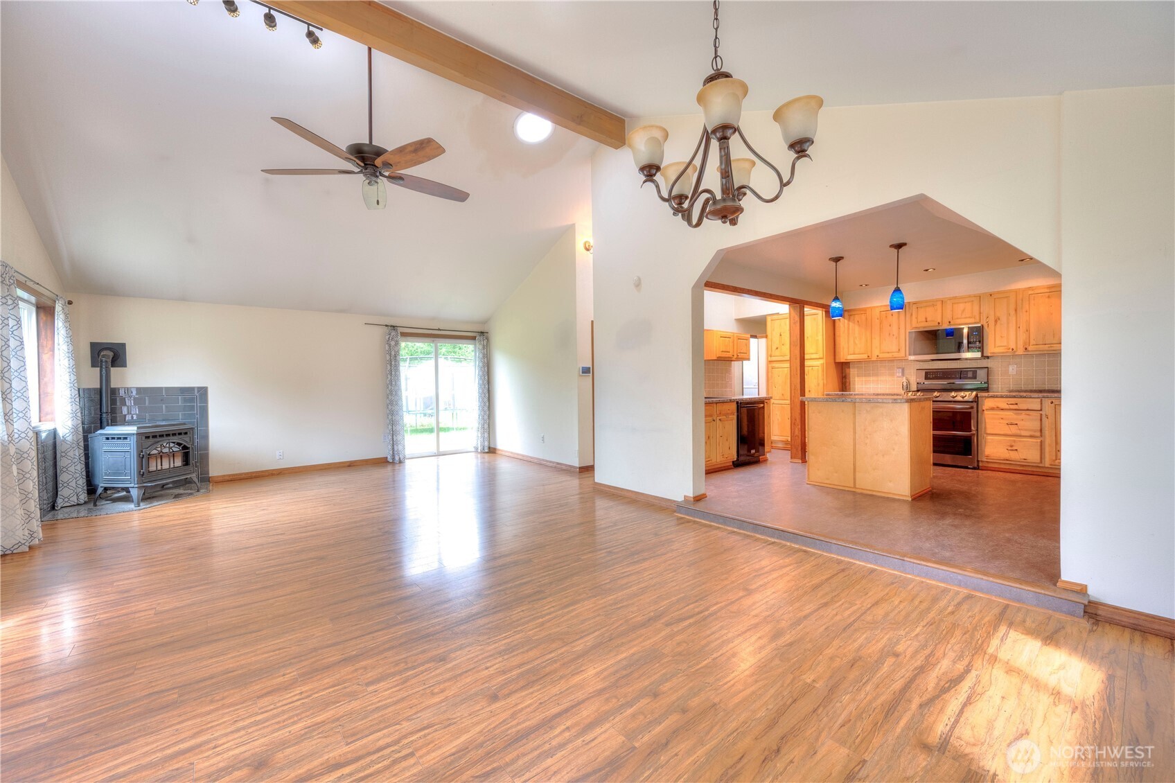 8325 Spurgeon Creek Road Southeast Olympia, WA 98513 - Photo 5 of 16