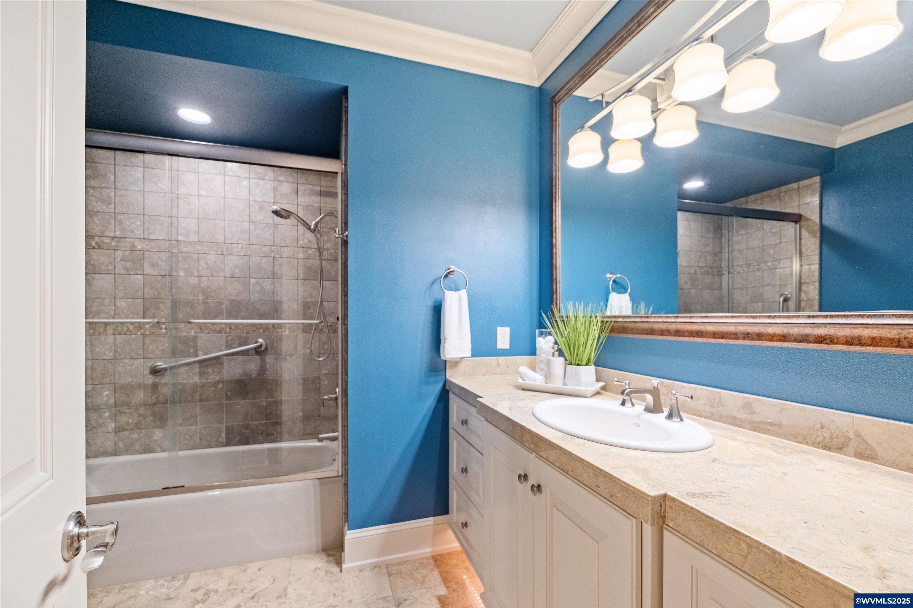 8328 Valley Way Southeast Turner, OR 97392 - Photo 32 of 49 Gallery Image 32