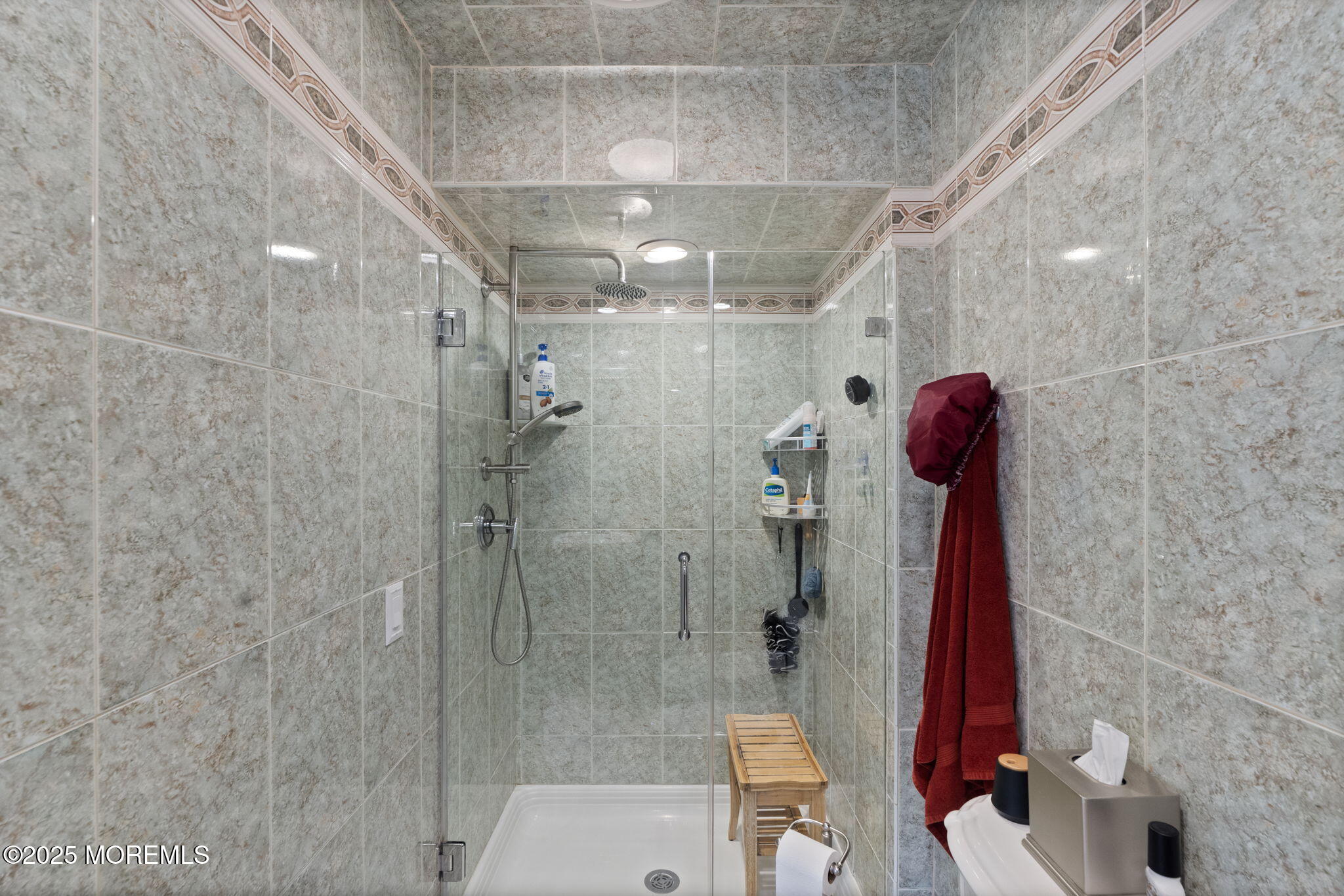 93 Wallace Road Middletown, NJ 07748 - Photo 21 of 47 a bathroom with a shower