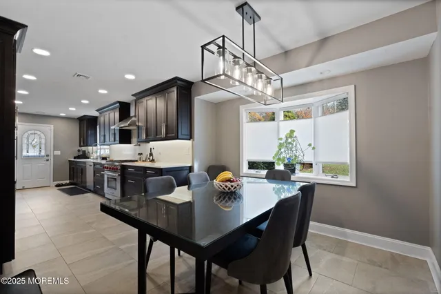 $1,275,000 | 93 Wallace Road, Middletown, NJ 07748