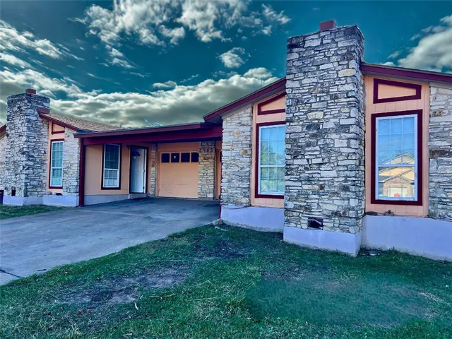 $515,000 | 2305 South Bagdad Road, Leander, TX 78641