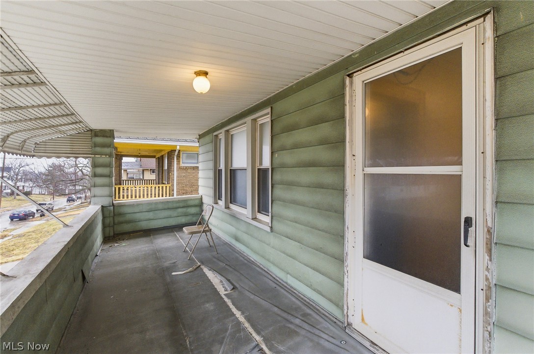1867 Reyburn Road Cleveland, OH 44112 - Photo 25 of 49 Up Porch