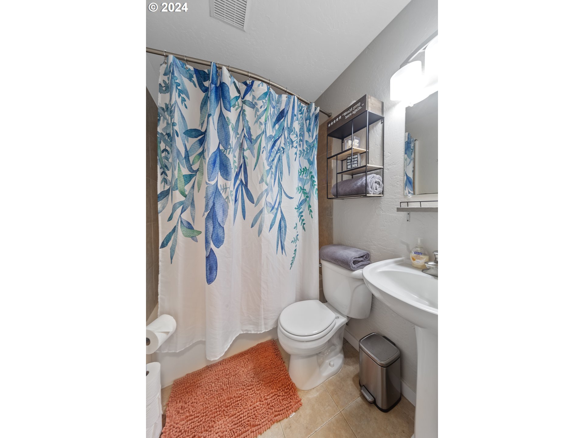 369 B Street Elkton, OR 97436 - Photo 16 of 29