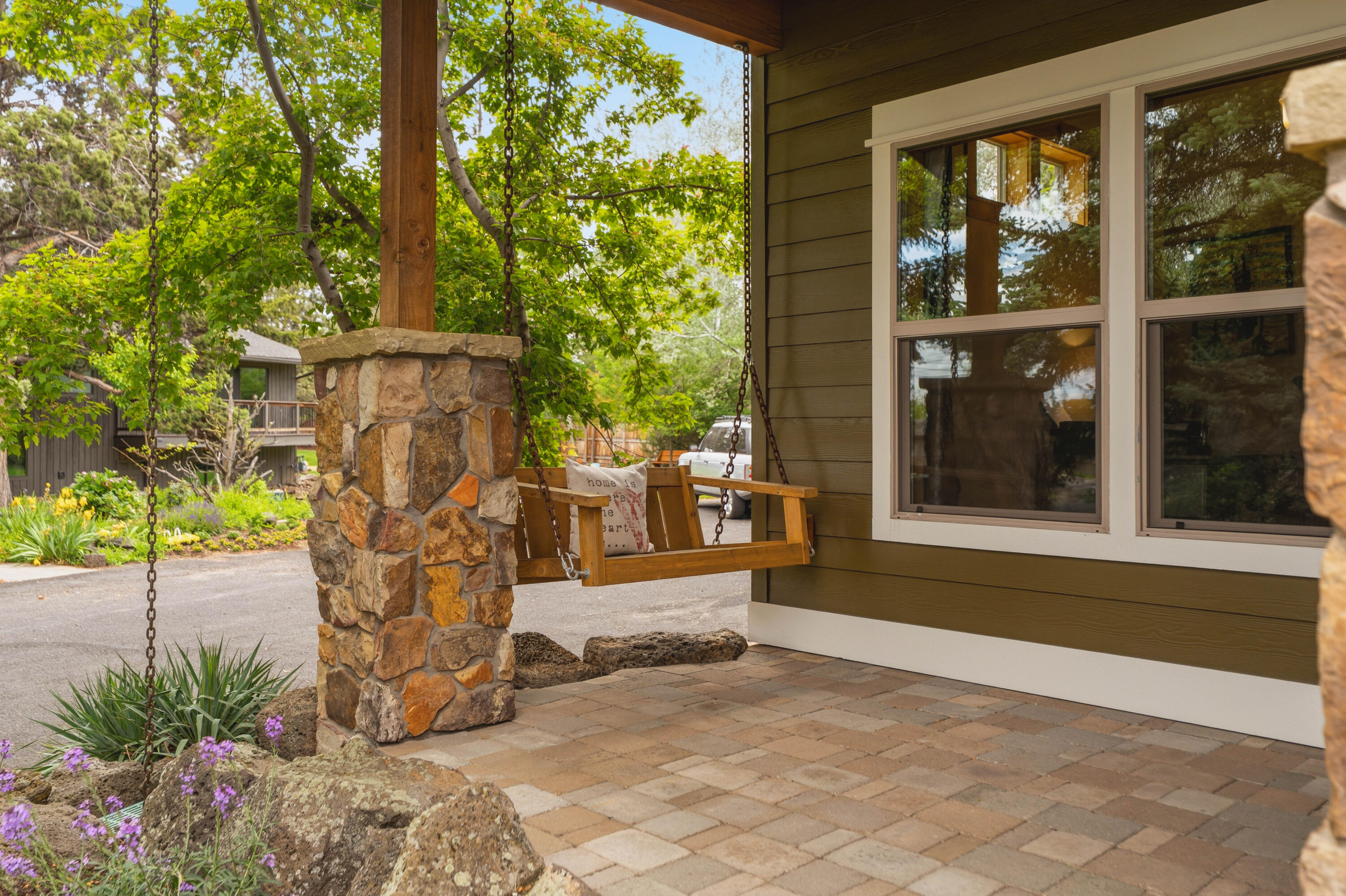 21125 Bear Creek Road Bend, OR 97702 - Photo 27 of 71