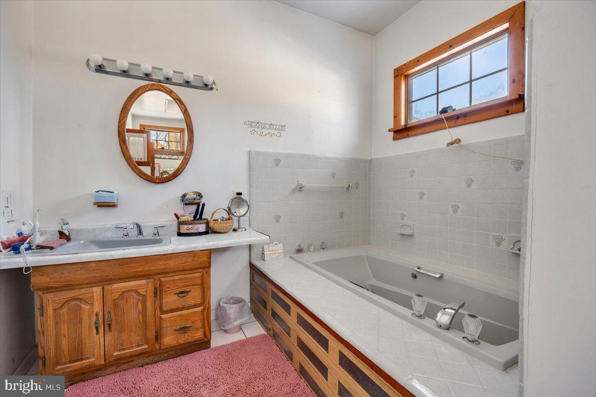 222 Hazel Avenue Delanco, NJ 08075 - Photo 31 of 59