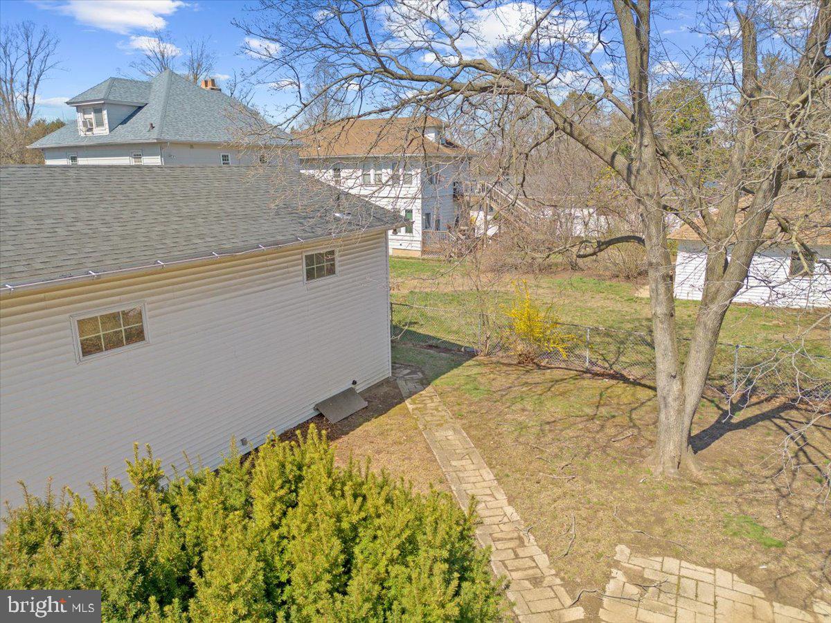 222 Hazel Avenue Delanco, NJ 08075 - Photo 10 of 59