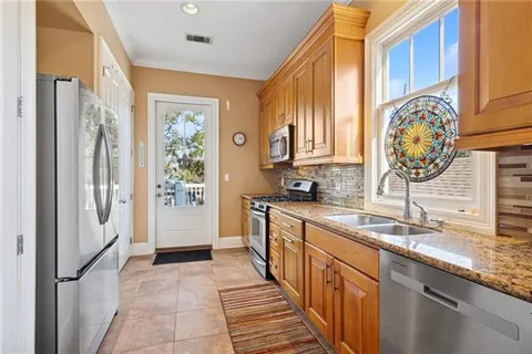 $415,000 | 838 Washington Avenue, Unit 838, New Orleans, LA 70130