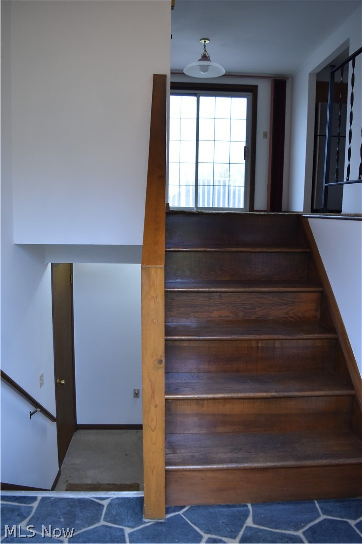 11010 Auburn Road Chardon, OH 44024 - Photo 16 of 22 Gallery Image 16
