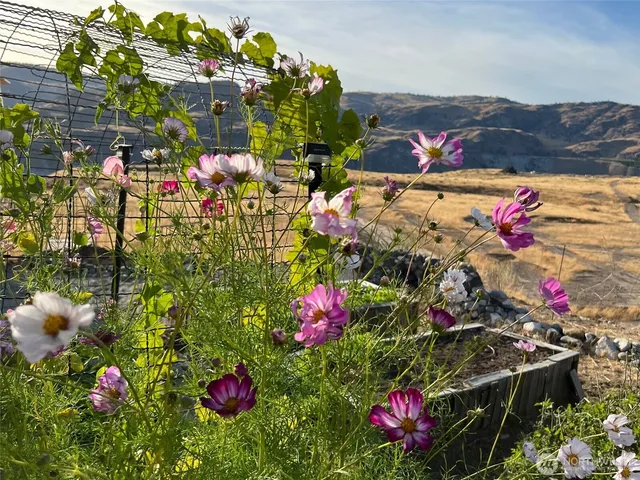 $725,000 | 70 Hill Range Lane, Waterville, WA 98858