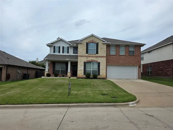 $3,295 | 625 Manchester Drive, Mansfield, TX 76063