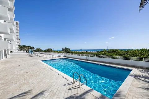 $415,000 | 345 Ocean Drive, Unit 718, Miami Beach, FL 33139