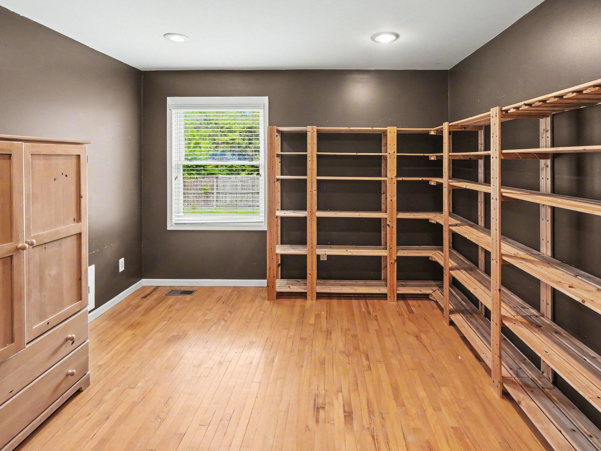 8698 Warner Road Saline, MI 48176 - Photo 27 of 80 Pantry