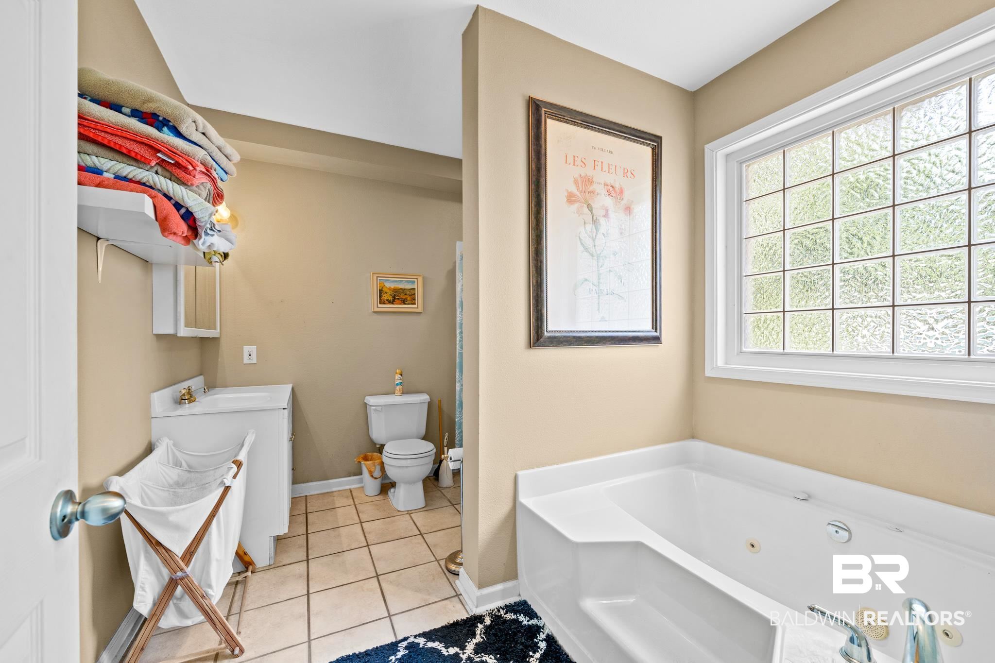 5424 Greentree Road Orange Beach, AL 36561 - Photo 18 of 33 Master Bath Suite